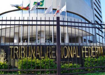 Mulher é condenada por esconder união estável e manter pensão de filha de militar